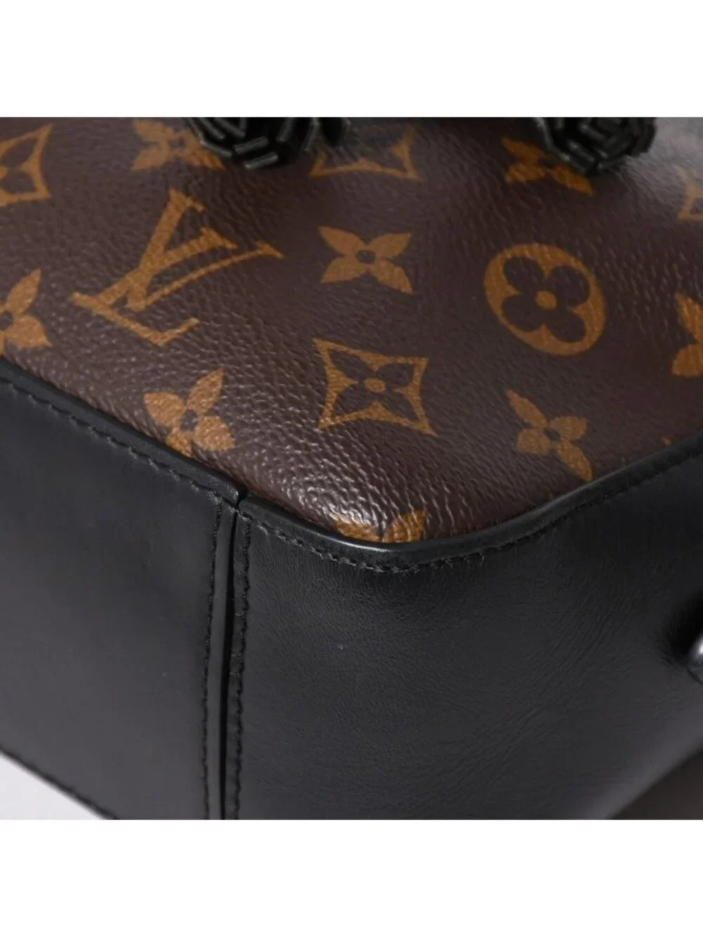 Louis Vuitton Saintonge Shoulder Bag Monogram Canvas Noir Calfskin Double